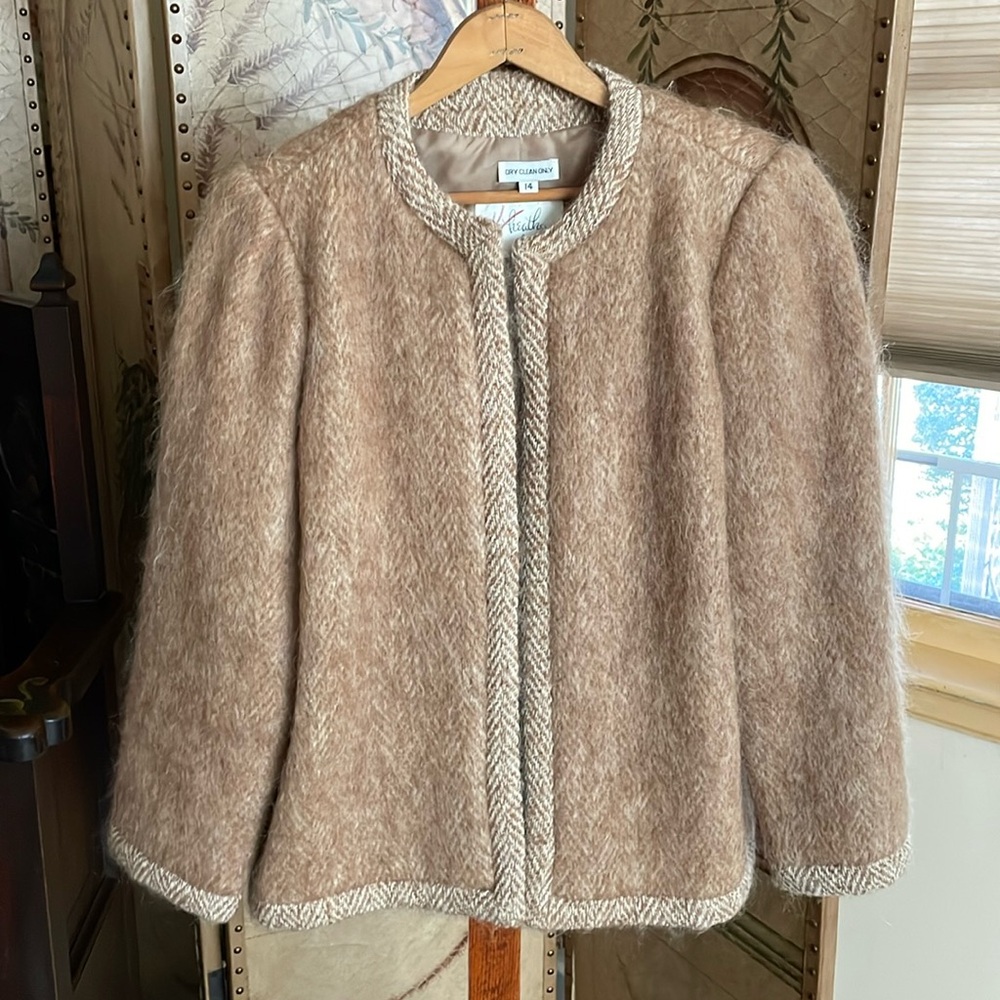 Women’s  Mohair Sweater Jacket Size 14 Beige Lined Tweed Trim Vintage Shop